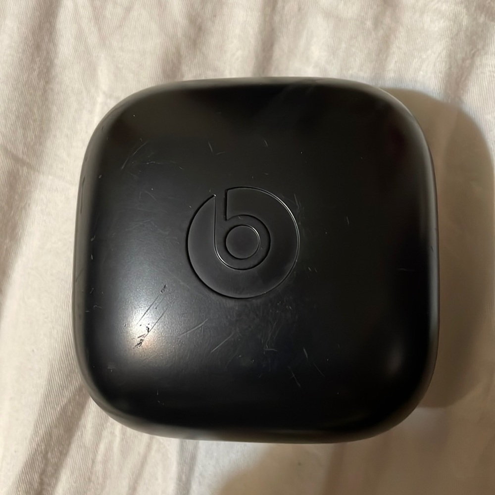 Beats by Dre and they are in good condition and a little used